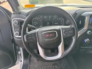 GMC Sierra 2500HD 2022 4x4 SLE 4dr Cabina de Tripulación de 4 puertas SB