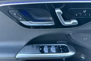Mercedes-Benz C-Class 2022 C 300 4dr Sedán