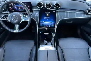 Mercedes-Benz C-Class 2022 C 300 4dr Sedán