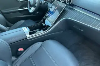Mercedes-Benz C-Class 2022 C 300 4dr Sedán