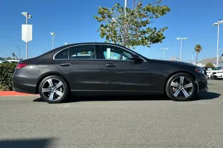 Mercedes-Benz C-Class 2022 C 300 4dr Sedán