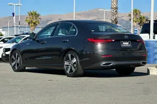 Mercedes-Benz C-Class 2022 C 300 4dr Sedán