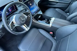 Mercedes-Benz C-Class 2022 C 300 4dr Sedán