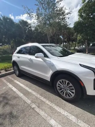 Cadillac XT4 2024 de lujo de la categoría de alta gama 4 puertas Crossover