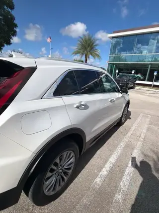 Cadillac XT4 2024 de lujo de la categoría de alta gama 4 puertas Crossover
