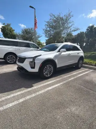 Cadillac XT4 2024 de lujo de la categoría de alta gama 4 puertas Crossover