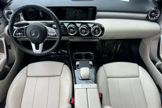 Clase A Mercedes-Benz 2020 A 220 4dr Sedan