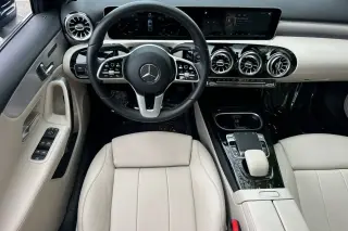 Clase A Mercedes-Benz 2020 A 220 4dr Sedan