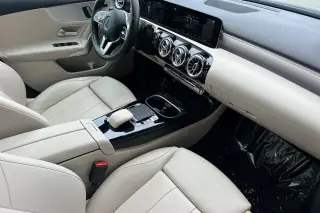 Clase A Mercedes-Benz 2020 A 220 4dr Sedan