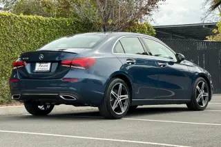 Clase A Mercedes-Benz 2020 A 220 4dr Sedan