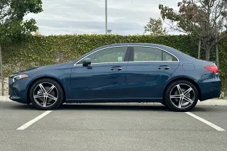 Clase A Mercedes-Benz 2020 A 220 4dr Sedan