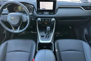 Toyota RAV4 2025 AWD XLE Premium 4dr SUV