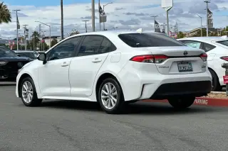 Toyota Corolla Hybrid 2024 SE 4dr Sedán