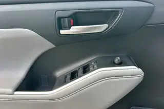 Toyota Highlander 2023 L 4 SUV