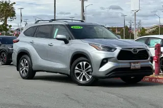 Toyota Highlander 2023 L 4 SUV