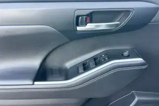 Toyota Highlander 2021 XLE 4dr SUV