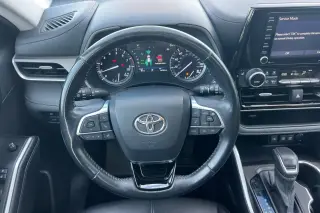 Toyota Highlander 2021 XLE 4dr SUV