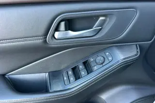 Nissan Rogue 2022 AWD SV 4dr Crossover