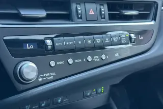 Lexus ES 350 2025 4dr Sedán