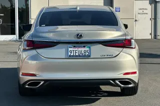 Lexus ES 350 2025 4dr Sedán