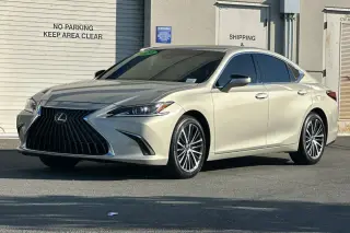 Lexus ES 350 2025 4dr Sedán