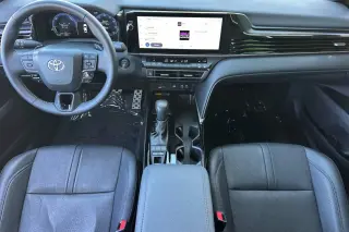 Toyota Camry 2025 SE 4dr Sedán