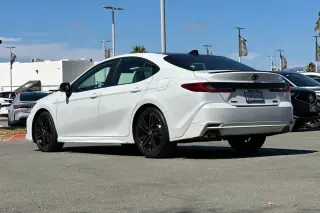 Toyota Camry 2025 SE 4dr Sedán