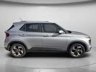 Hyundai VENUE 2024 SEL 4dr Crossover
