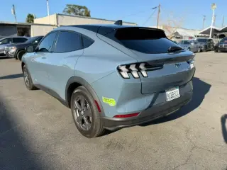 Ford Mustang Mach-E 2023 Select 4dr SUV