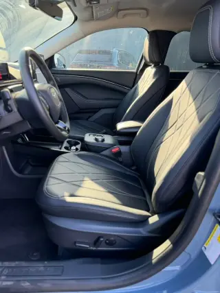 Ford Mustang Mach-E 2023 Select 4dr SUV