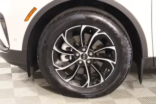 Lincoln Nautilus Híbrido 2024 AWD Premiere 4dr SUV