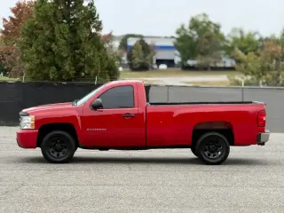 Chevrolet Silverado 1500 2011 4x4 Work Truck 2dr Regular Cab 6.5 ft. SB