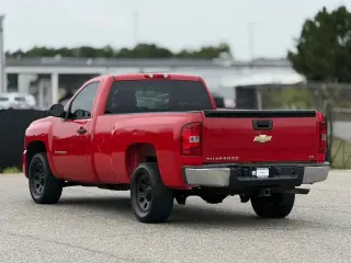 Chevrolet Silverado 1500 2011 4x4 Work Truck 2dr Regular Cab 6.5 ft. SB