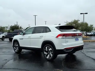 Volkswagen Atlas Cross Sport 2025 SE 4dr SUV con Tecnología