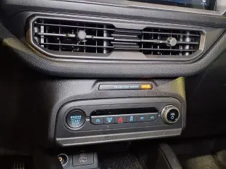 Kia K5 2022 LX 4dr Sedán