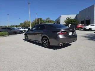 Toyota Camry Hybrid 2024 SE 4dr Sedán