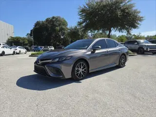 Toyota Camry Hybrid 2024 SE 4dr Sedán