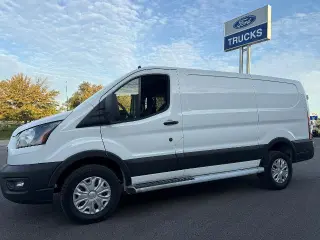 Ford Transit 2025 250 3dr LWB Techo Bajo Furgón de Carga