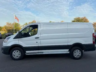 Ford Transit 2025 250 3dr LWB Techo Bajo Furgón de Carga