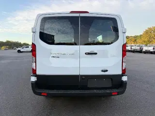 Ford Transit 2025 250 3dr LWB Techo Bajo Furgón de Carga