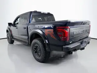 Ford F-150 2026 4x4 Raptor 4 puertas SuperCrew 5.5 pies. SB