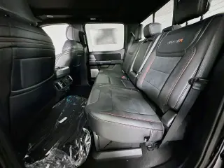 Ford F-150 2026 4x4 Raptor 4 puertas SuperCrew 5.5 pies. SB