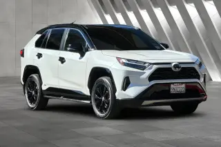 Toyota RAV4 Híbrido 2024 AWD XSE 4dr SUV
