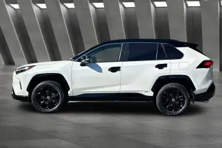 Toyota RAV4 Híbrido 2024 AWD XSE 4dr SUV