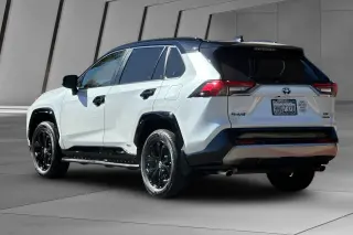 Toyota RAV4 Híbrido 2024 AWD XSE 4dr SUV