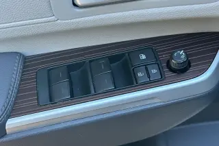 Toyota Sienna 2023 XLE 8-Pasajeros 4dr Mini-Van