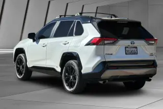 Toyota RAV4 Híbrido 2024 AWD XSE 4dr SUV