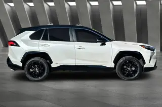 Toyota RAV4 Híbrido 2024 AWD XSE 4dr SUV