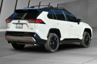 Toyota RAV4 Híbrido 2024 AWD XSE 4dr SUV