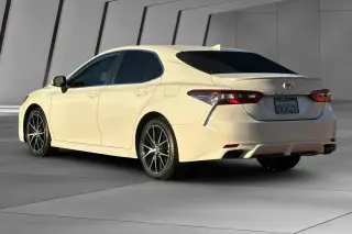 Toyota Camry 2021 SE 4dr Sedán